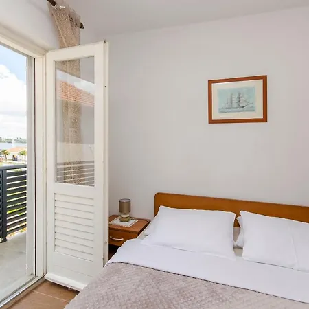 Apartments And Rooms Mare Vodice Exterior photo