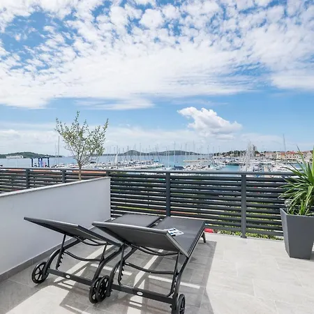 Apartments And Rooms Mare Vodice Exterior photo